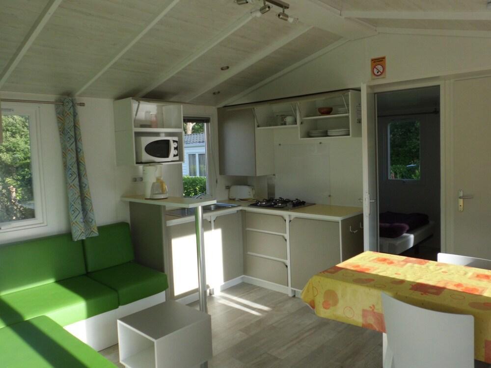 Camping De Lanven Plomeur Екстериор снимка